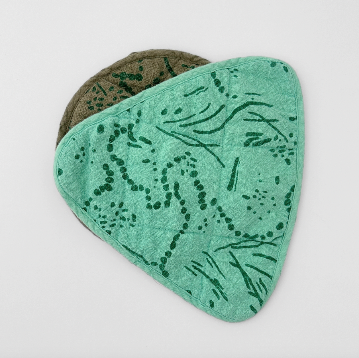 Triangle Potholder - Drape - Circus Green - Pool