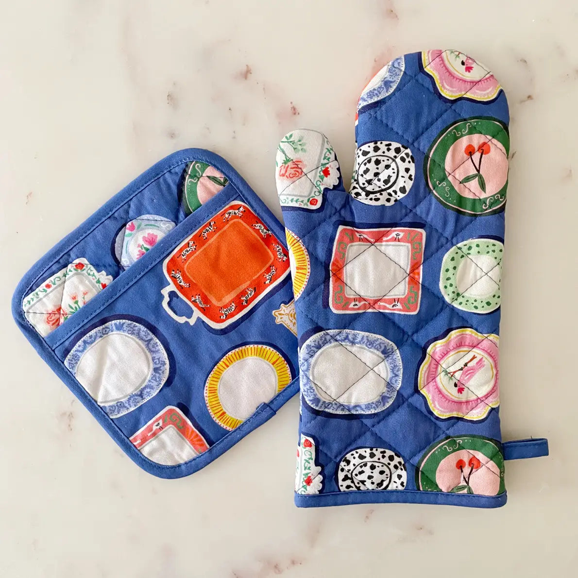 Idlewild Co. Dinner Plates Oven Mitt + Pot Holder Set | Prelude and Dawn Los Angeles, CA